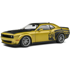 Модель автомобиля Solido Dodge Challenger R/T Scat Pack Widebody Gold 2020 1:18